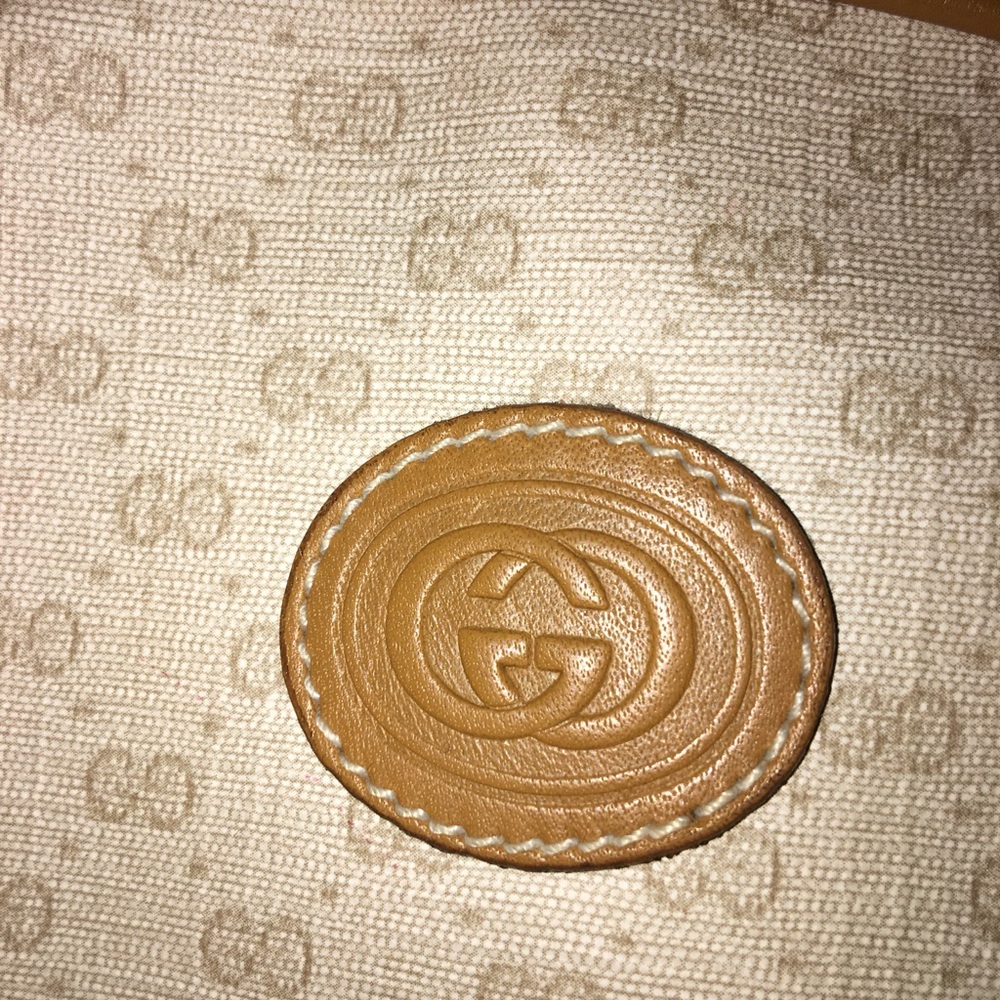 AUTHENTIC VINTAGE GUCCI